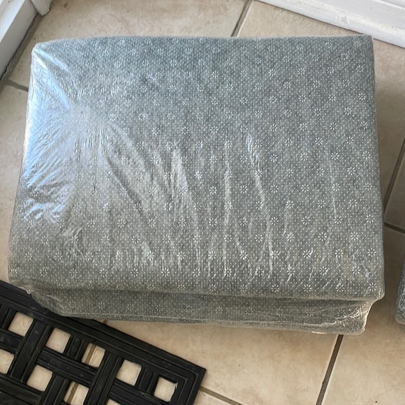 rugs USA rug pad 5x8 - Picture 1 of 2